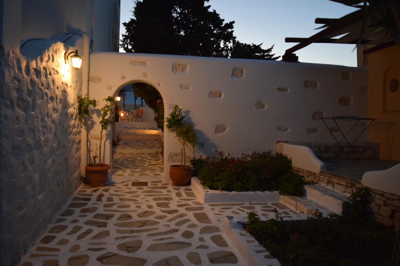 Tzane Studios & Apartments - Steps Away From Golden Beach 흐리시 악티 외부 사진