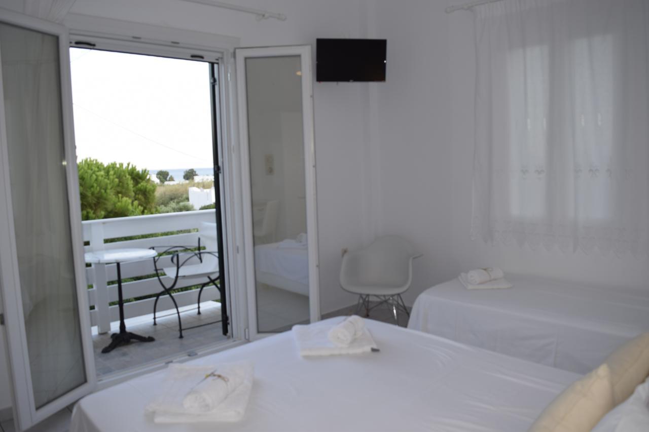 Tzane Studios & Apartments - Steps Away From Golden Beach 흐리시 악티 외부 사진